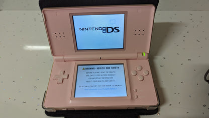 Nintendo DS lite in pink