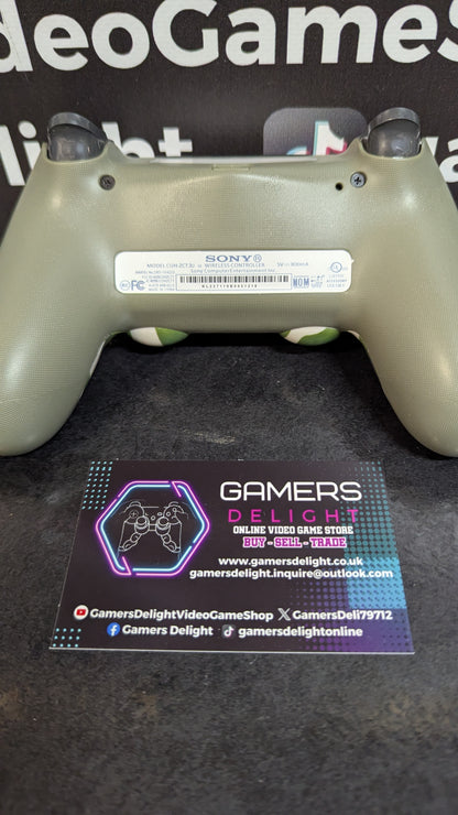 Official PlayStation 4 controller camo